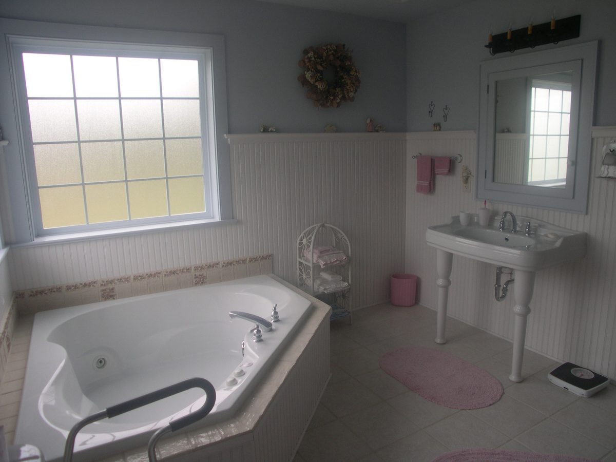 Bathrooms project by Duff Builders