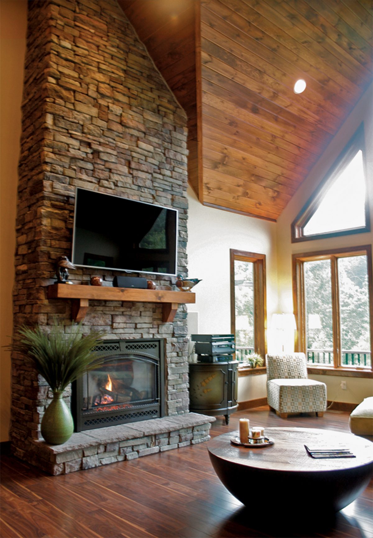 Fireplaces project by Duff Builders