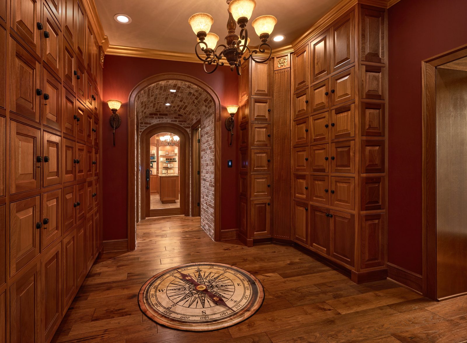 Member locker room for personal humidor lockers